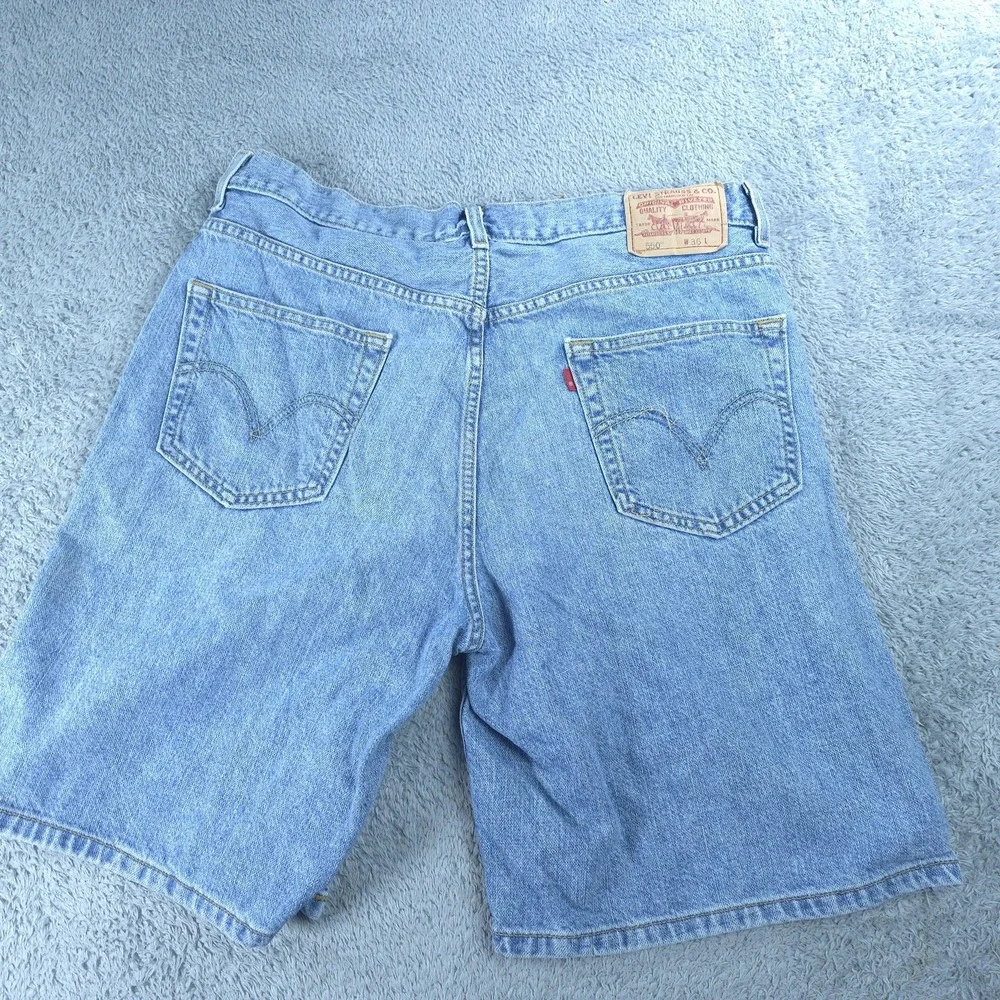 Levis 550 Denim Shorts Mens 36 Blue Relaxed Fit Bermuda Light Wash 12 Inseam